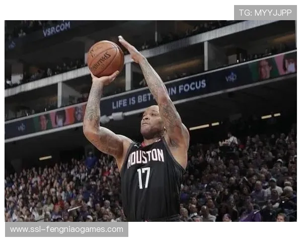 火箭第三节外线火力全开，分差扩大至二十分